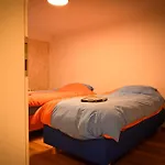 アパート Open Source A L'entree Du Circuit! スタヴロ