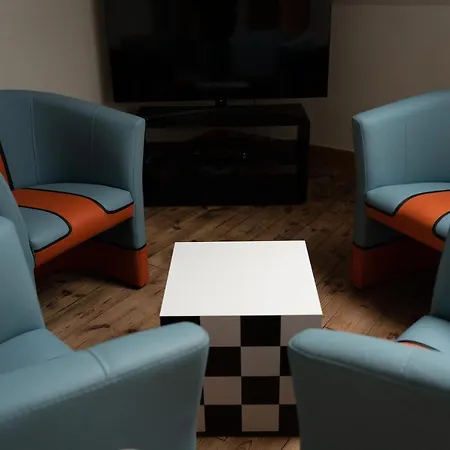 Open Source A L'entree Du Circuit! * Stavelot