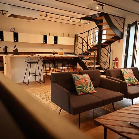 Διαμέρισμα Open Source A L'entree Du Circuit! *