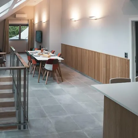 Lejlighed Open Source A L'entree Du Circuit!